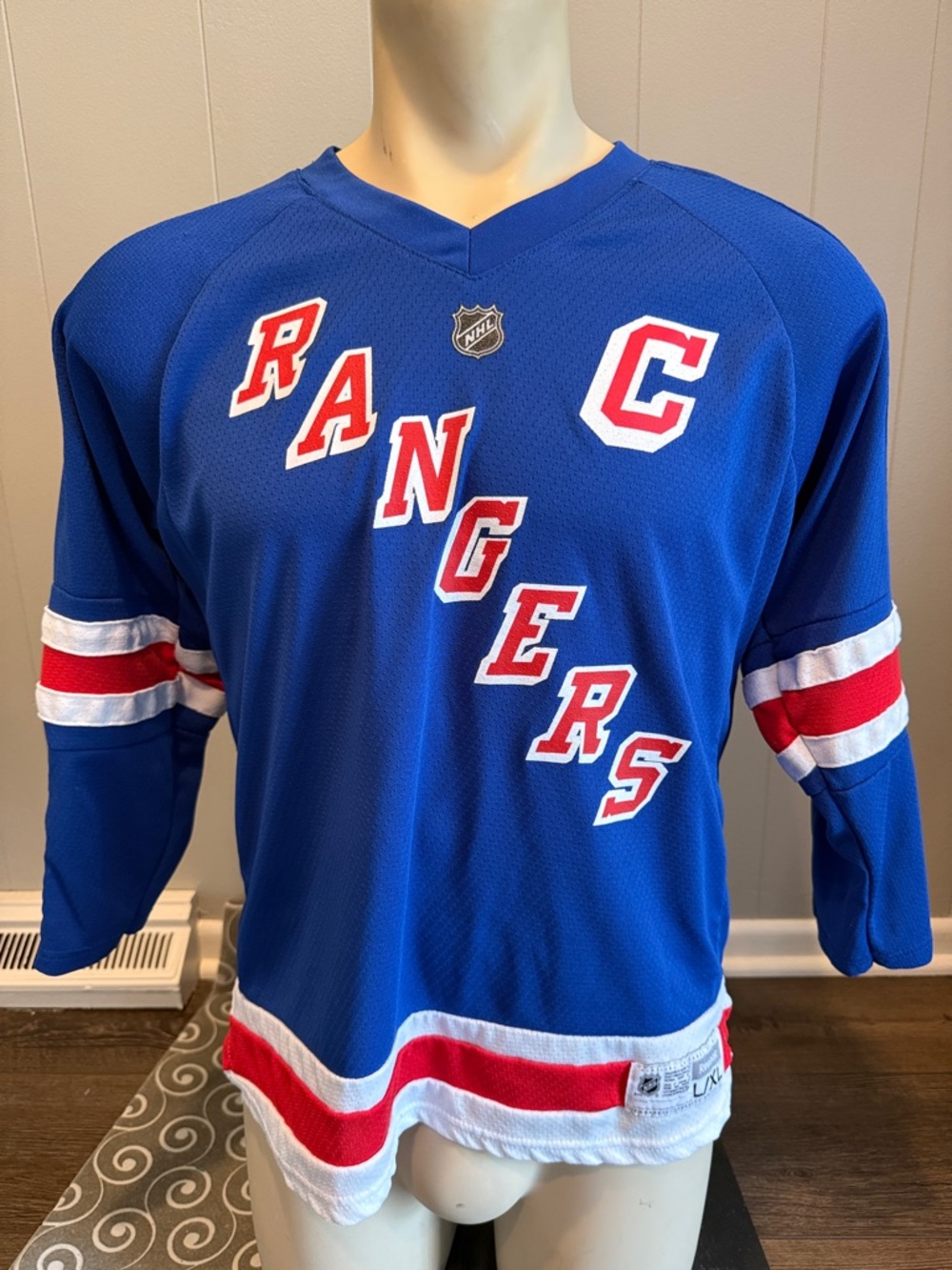 B40 Reebok NHL Rangers Kids X/XL Blue Red White Captain Callahan 24 Jersey